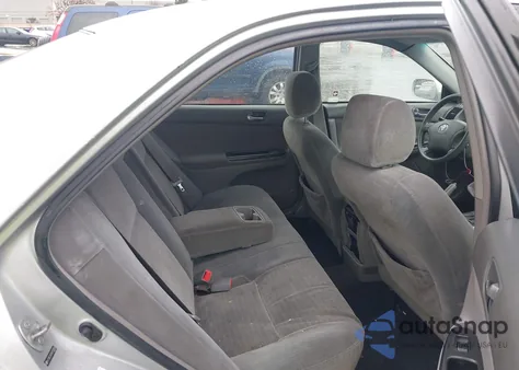 2006 Toyota Camry Le z USA, uszkodzony, nr VIN 4T1BE32K36U152006